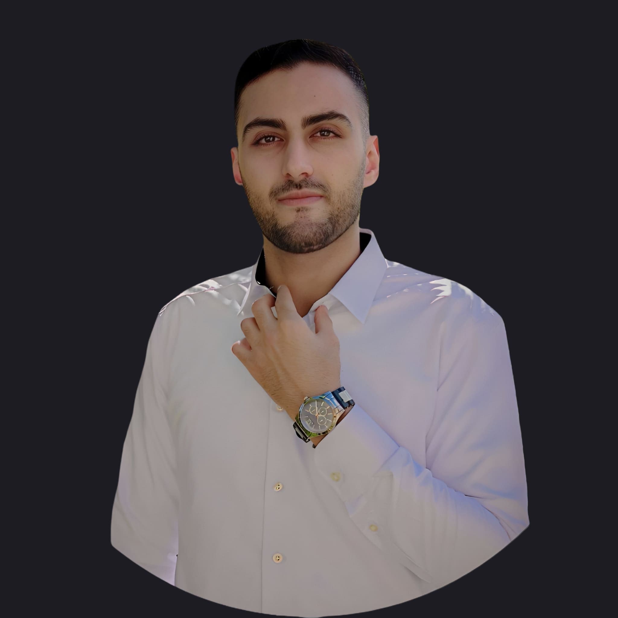 Portrait of Lyes MERSEL, a software engineering student and full stack developer.